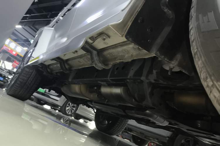 Used Cyberspace Tank 300 2021 2.0T Cyber Tank Right Side Sill