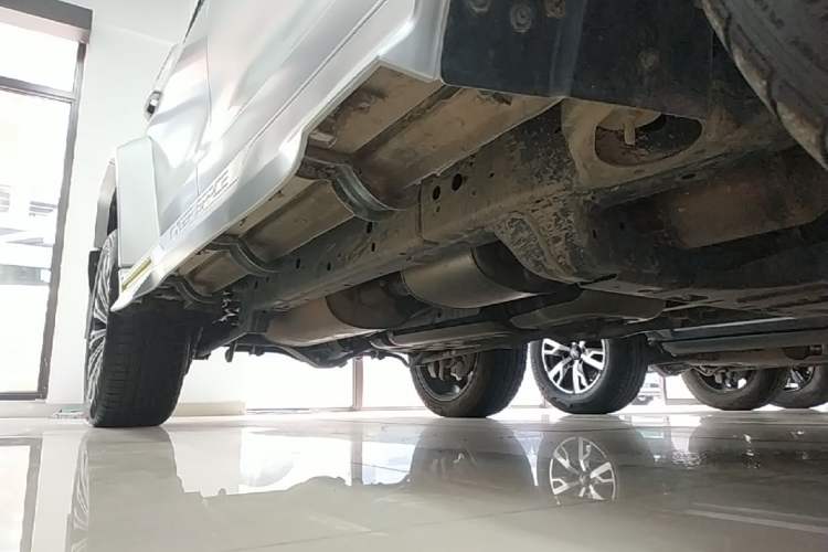 Used Cyberspace Tank 300 2021 2.0T Cyber Tank Right Side Sill
