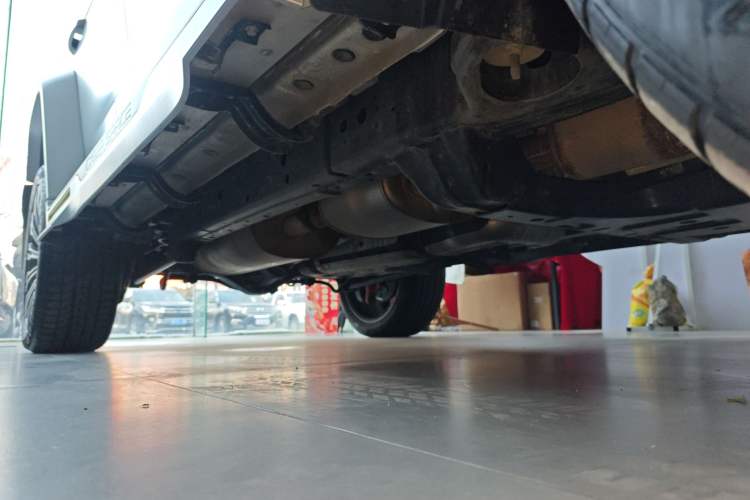 Used Cyberspace Tank 300 2021 2.0T Cyber Tank Right Side Sill