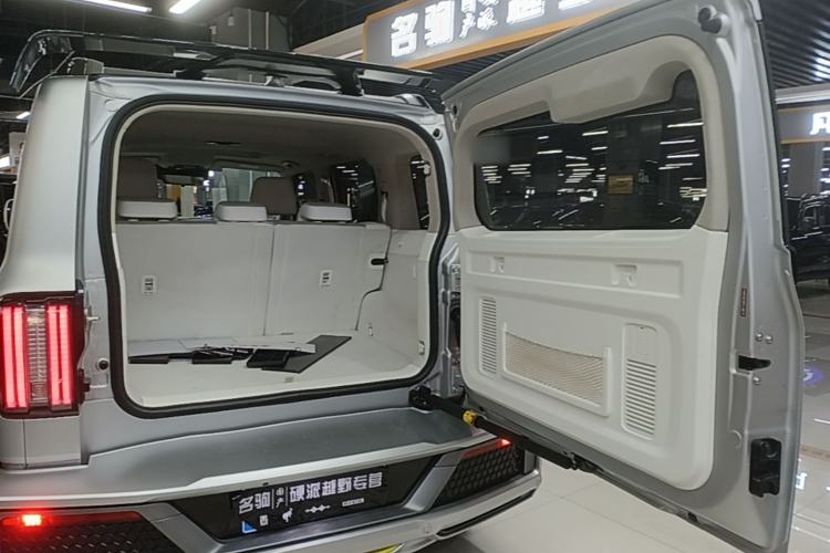 Used Cyberspace Tank 300 2021 2.0T Cyber Tank Trunk