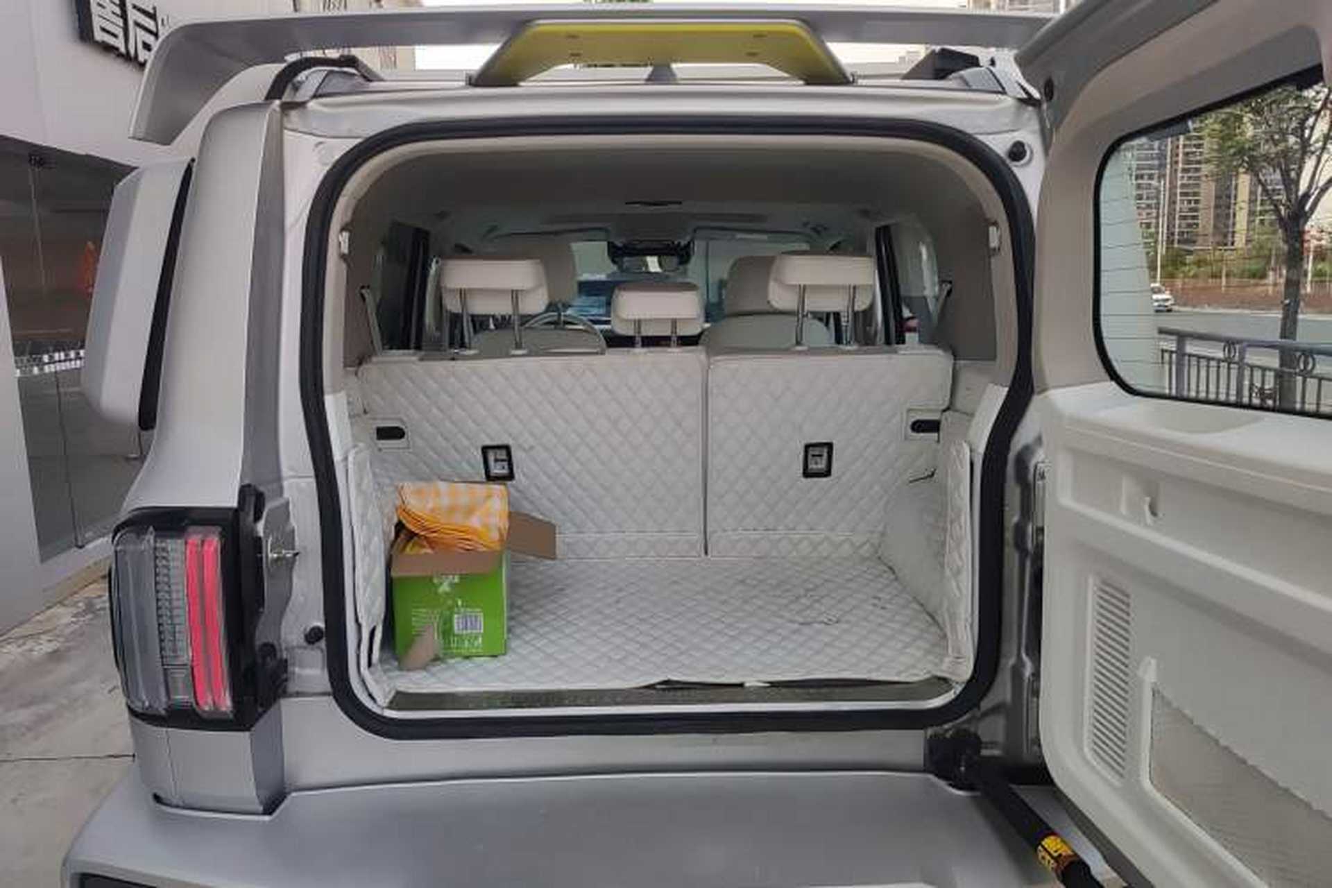 Used Cyberspace Tank 300 2021 2.0T Cyber Tank Trunk