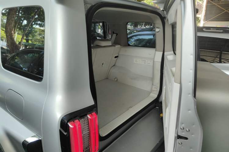 Used Cyberspace Tank 300 2021 2.0T Cyber Tank Trunk