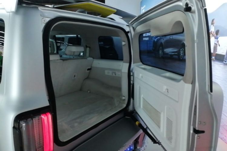 Used Cyberspace Tank 300 2021 2.0T Cyber Tank Trunk