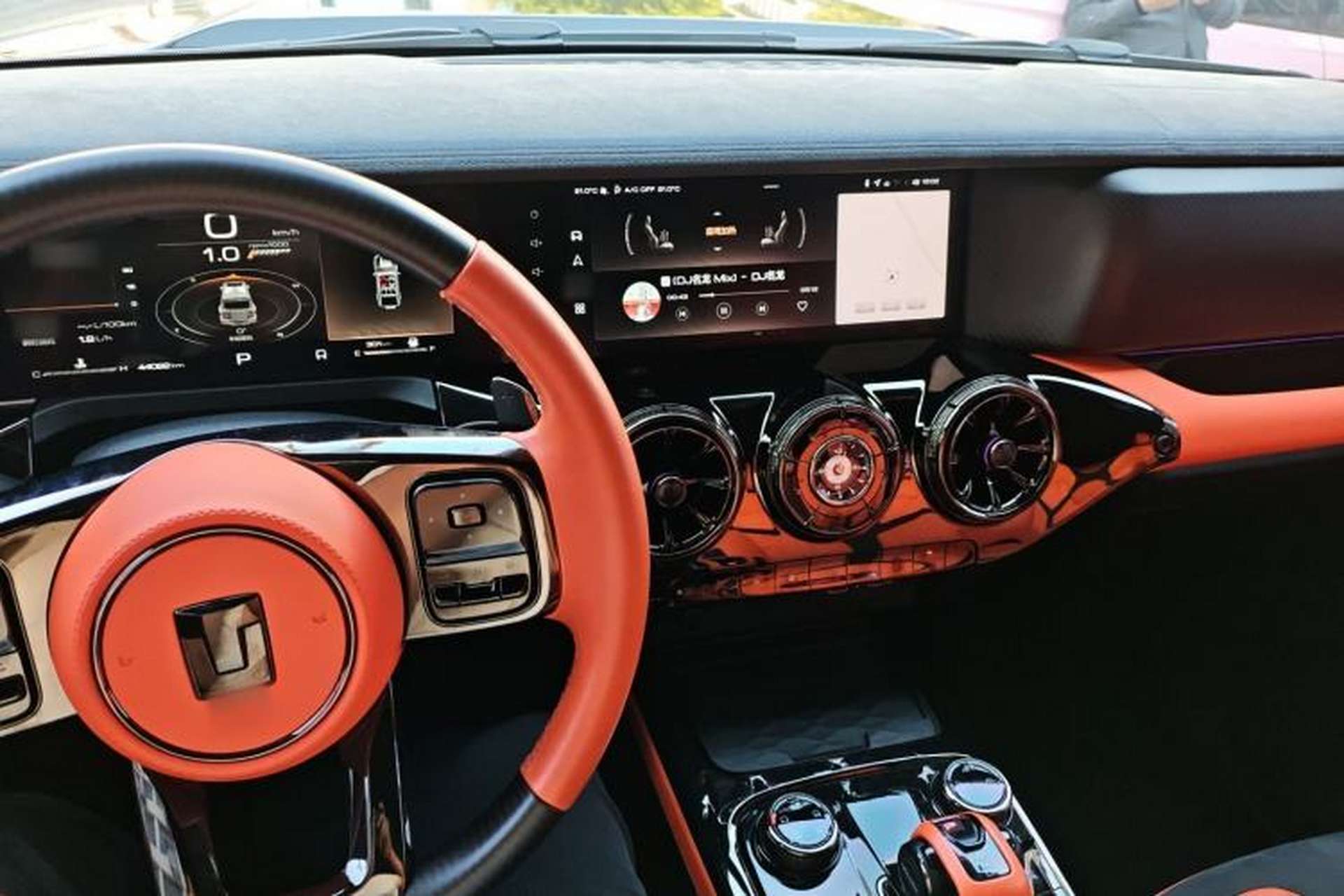 Used Cyberspace Tank 300 2023 2.0T Cyber Knight Interior 2
