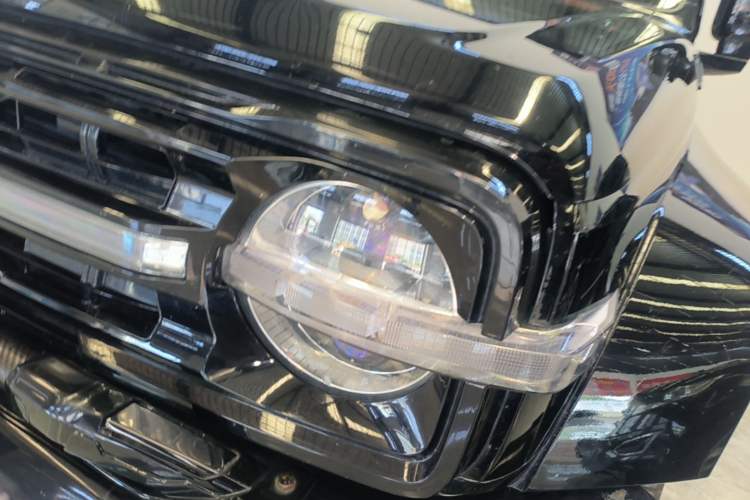 Used Cyberspace Tank 300 2023 2.0T Cyber Knight Left Front Headlight