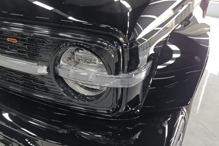 Used Cyberspace Tank 300 2023 2.0T Cyber Knight Left Front Headlight