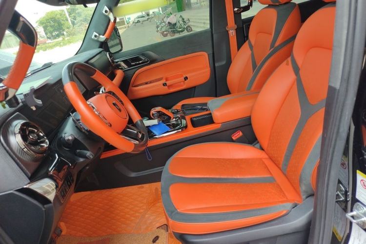 Used Cyberspace Tank 300 2023 2.0T Cyber Knight Left Front Seat