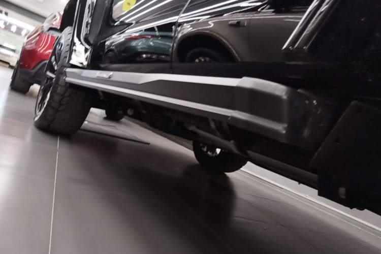 Used Cyberspace Tank 300 2023 2.0T Cyber Knight Left Side Sill