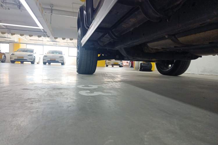 Used Cyberspace Tank 300 2023 2.0T Cyber Knight Left Side Sill