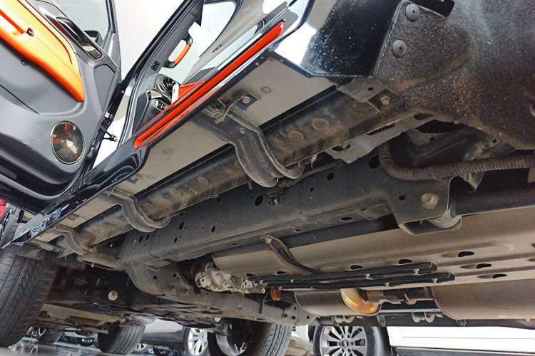 Used Cyberspace Tank 300 2023 2.0T Cyber Knight Left Side Sill