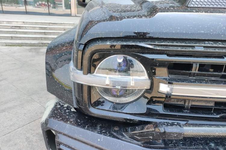 Used Cyberspace Tank 300 2023 2.0T Cyber Knight Right Front Headlight