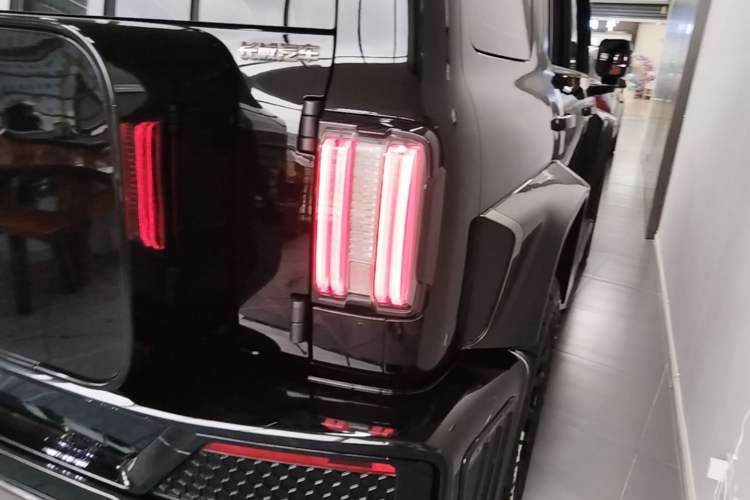 Used Cyberspace Tank 300 2023 2.0T Cyber Knight Right Rear Taillight