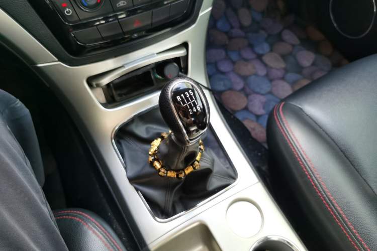 Used Dayun Pickup 2020 2.0T Diesel 4x4 Manual Elite Version Long Wheelbase 4F20TC Gear Lever