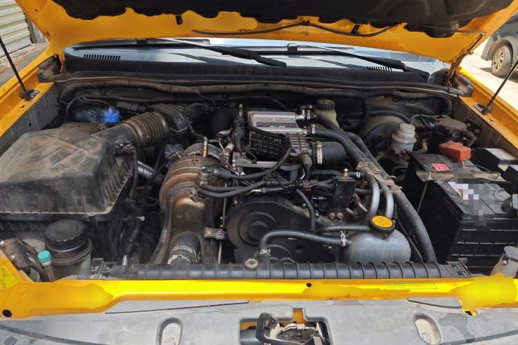 Used Dayun Pickup 2020 2.0T Diesel Two-Wheel Drive Manual Elite Version Long Wheelbase 4F20TC Engine Bay