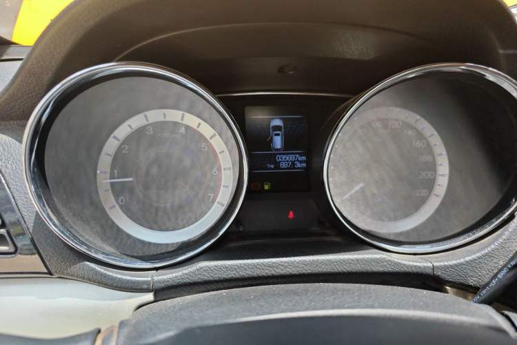 Used Dayun Pickup 2020 2.0T Diesel Two-Wheel Drive Manual Elite Version Long Wheelbase 4F20TC Instrument Cluster