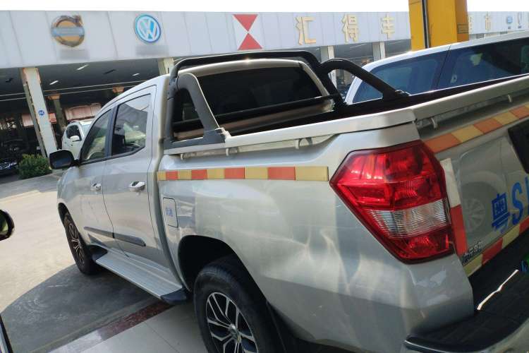 Used Dayun Pickup 2021 2.0T Diesel Two-Wheel Drive Manual Dayun Bull-Logo Axle 4F20TC Left Side