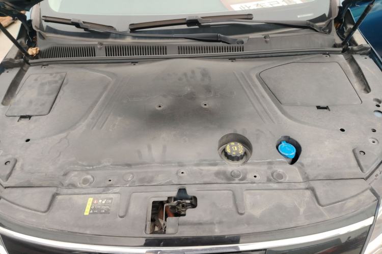 Used Dayun Yuanzhi M1 2020 VIP Edition Engine Bay