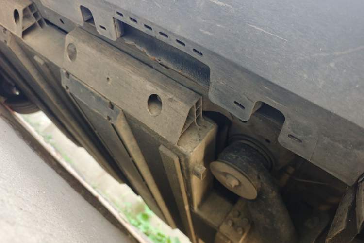 Used Dayun Yuanzhi M1 2021 7-Seater 405 VIP Edition Chassis Rear Left