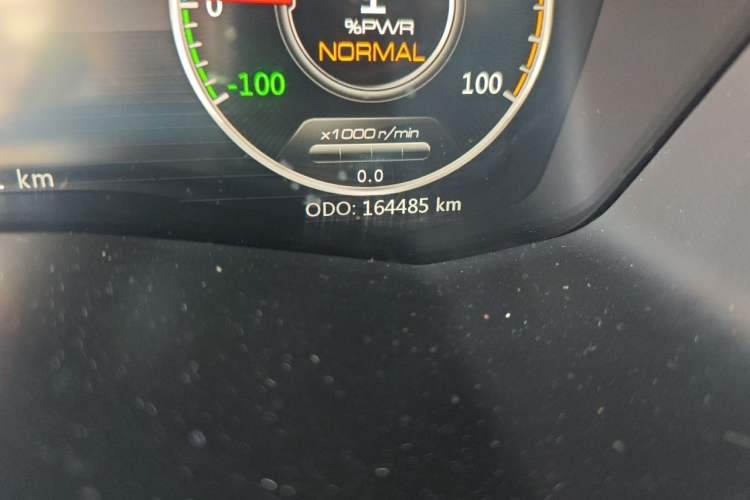 Used Dayun Yuanzhi M1 2021 7-Seater 405 VIP Edition Odometer Close Up