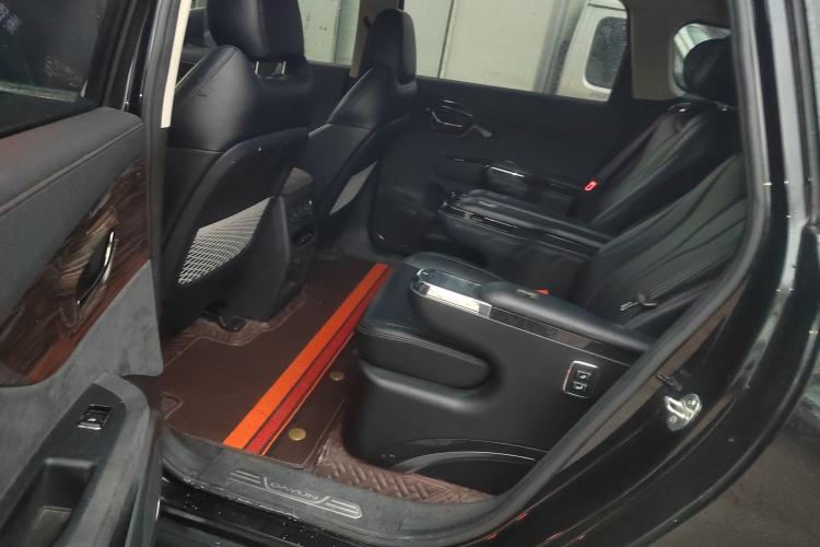Used Dayun Yuanzhi M1 2022 4-Seater 450 First-Class Seats Left Rear Seat