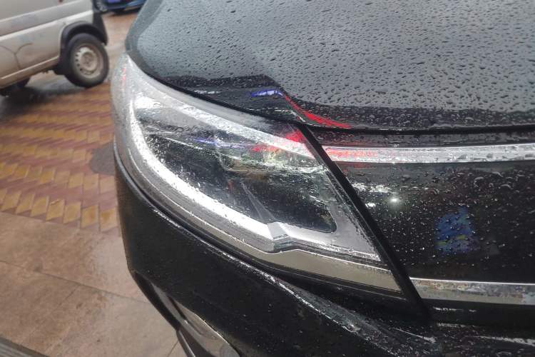 Used Dayun Yuanzhi M1 2022 4-Seater 450 First-Class Seats Right Front Headlight