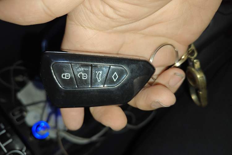 Used Dayun Yuanzhi M1 2022 5-Seater 450 Elite Edition Vehicle Key