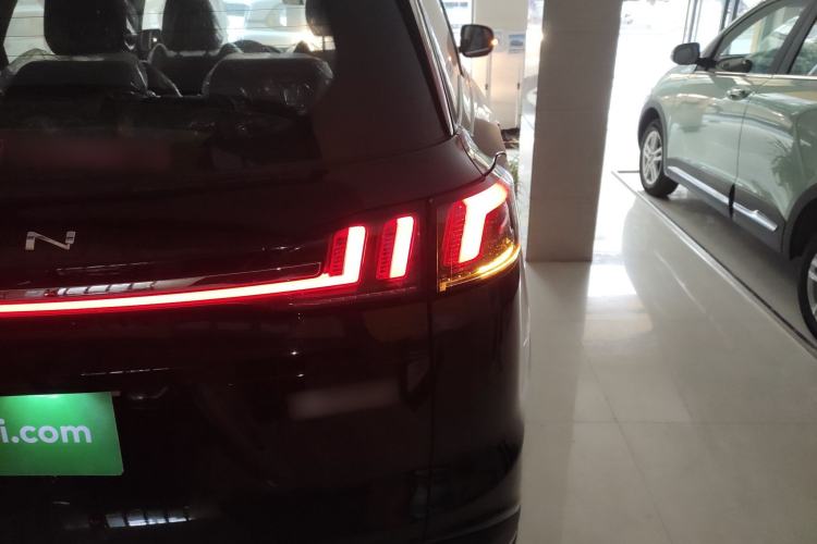 Used Dayun Yuanzhi M1 2025 7-Seater 490 Standard Edition Right Rear Taillight