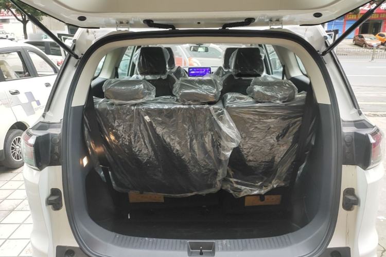 Used Dayun Yuanzhi M1 2025 7-Seater 490 Standard Edition Trunk