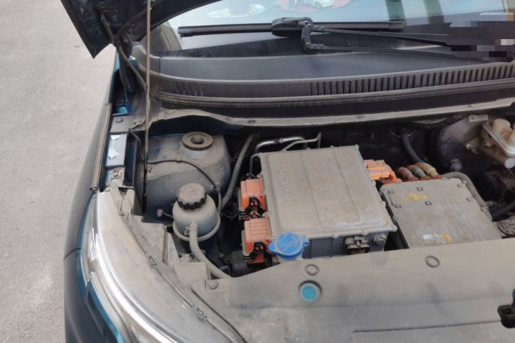 Used Dayun Yuehu 2021 32.85 kWh Two-Wheel-Drive Sprite Version Engine Bay Right