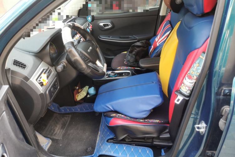Used Dayun Yuehu 2021 32.85 kWh Two-Wheel-Drive Sprite Version Left Front Seat