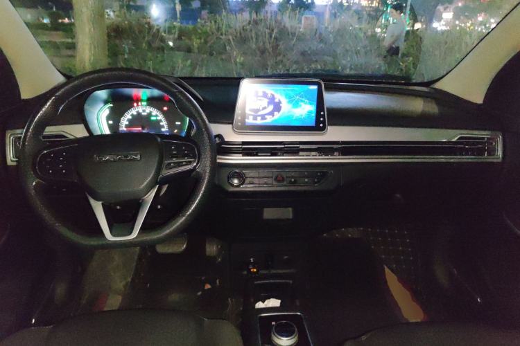 Used Dayun Yuehu 2022 300 Standard Edition Center Console