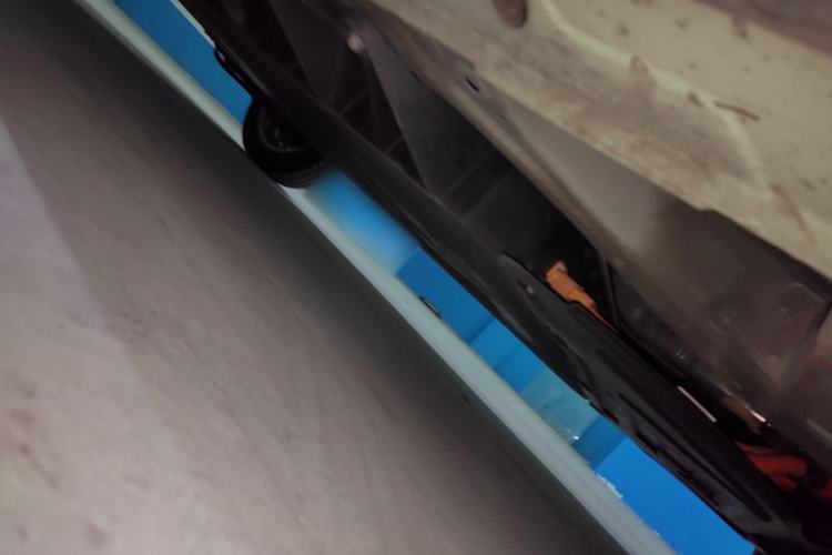 Used Dayun Yuehu 2022 300 Standard Edition Chassis Front Right