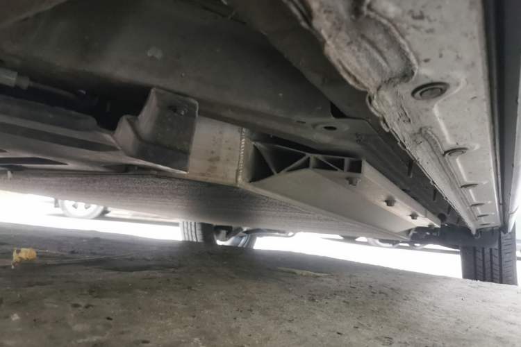Used Dayun Yuehu 2021 32.85 kWh Two-Wheel-Drive Sprite Version Chassis Front Left