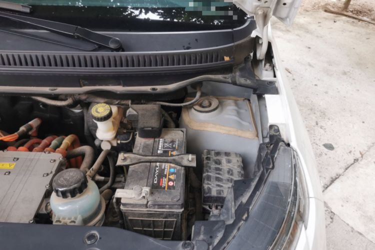 Used Dayun Yuehu 2021 32.85 kWh Two-Wheel-Drive Sprite Version Engine Bay Left