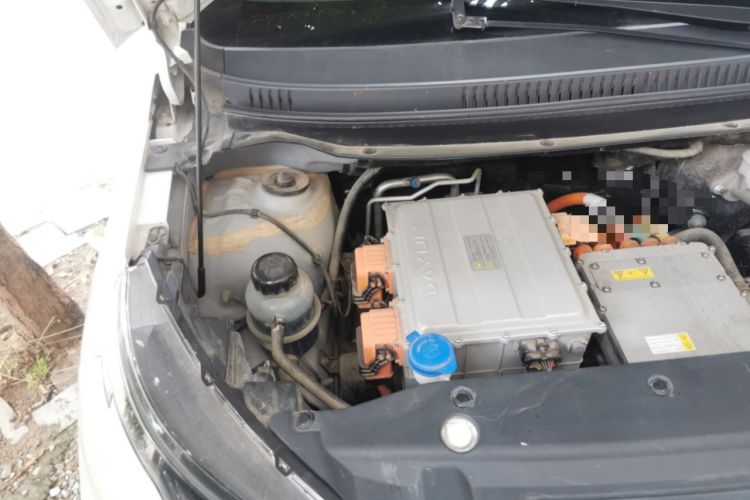 Used Dayun Yuehu 2021 32.85 kWh Two-Wheel-Drive Sprite Version Engine Bay Right