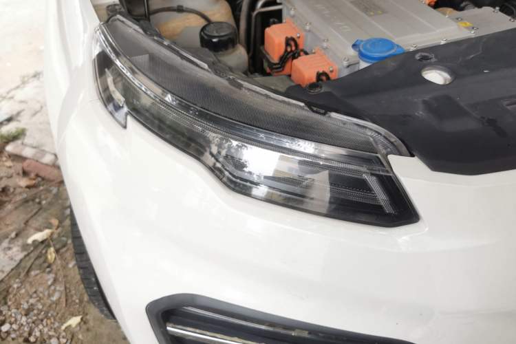 Used Dayun Yuehu 2021 32.85 kWh Two-Wheel-Drive Sprite Version Right Front Headlight