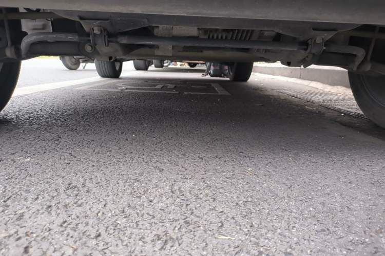 Used Dayun Yuehu 2020 Four-Wheel Drive New Edition Chassis Rear