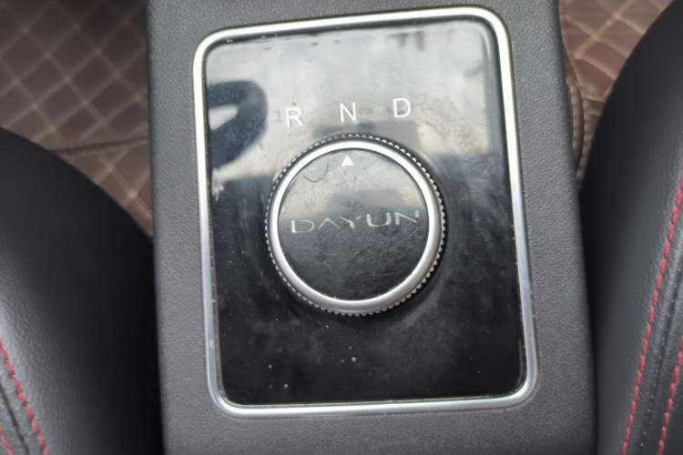Used Dayun Yuehu 2020 Four-Wheel Drive New Edition Gear Lever