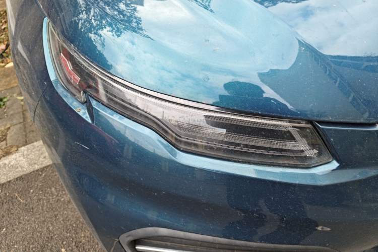 Used Dayun Yuehu 2021 32.85 kWh Two-Wheel-Drive Sprite Version Right Front Headlight