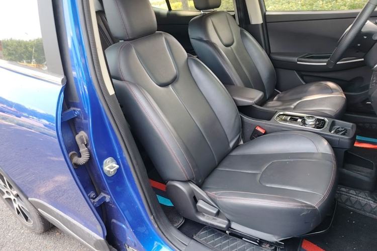 Used Dayun Yuehu 2021 32.85 kWh Two-Wheel-Drive Sprite Version Right Front Seat