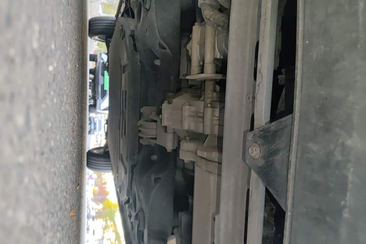 Used Dayun Yuehu 2021 32.85 kWh Two-Wheel-Drive Sprite Version Chassis Front