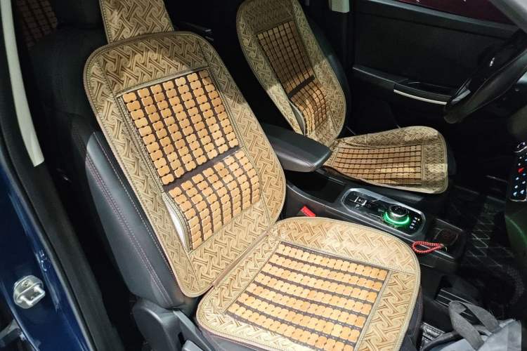 Used Dayun Yuehu 2021 32.85 kWh Two-Wheel-Drive Sprite Version Right Front Seat