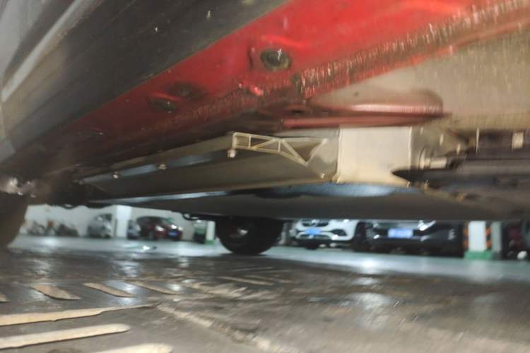 Used Dayun Yuehu 2021 32.85 kWh Two-Wheel-Drive Sprite Version Chassis Front Right