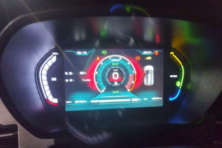 Used Dayun Yuehu 2021 32.85 kWh Two-Wheel-Drive Sprite Version Instrument Cluster