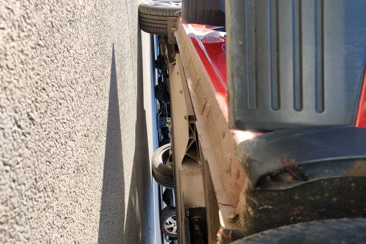 Used Dayun Yuehu 2021 32.85 kWh Two-Wheel-Drive Sprite Version Right Side Sill