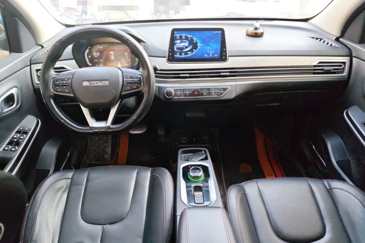 Used Dayun Yuehu 2021 32.85 kWh Two-Wheel-Drive Sprite Version Center Console