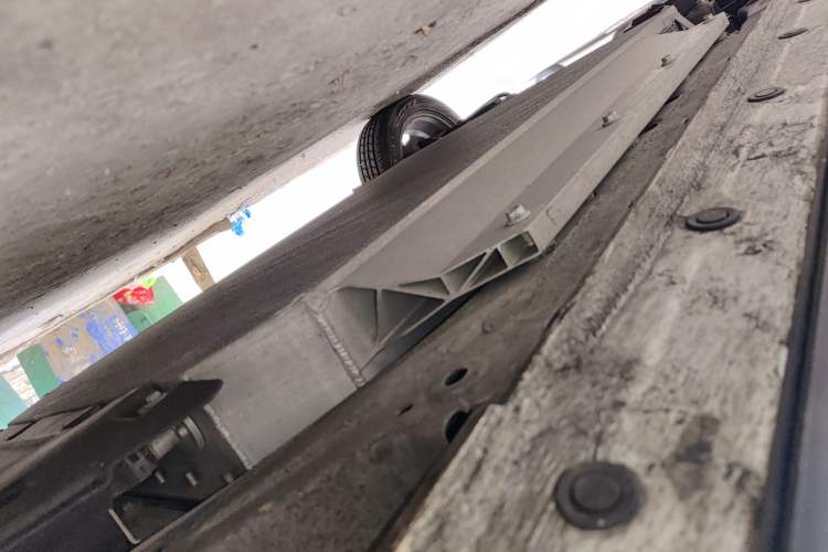 Used Dayun Yuehu 2021 32.85 kWh Two-Wheel-Drive Sprite Version Chassis Front Right