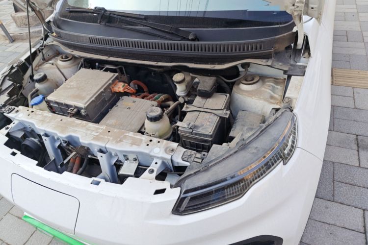 Used Dayun Yuehu 2021 32.85 kWh Two-Wheel-Drive Sprite Version Engine Bay Left