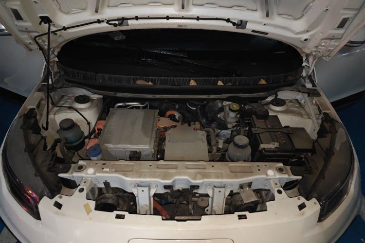 Used Dayun Yuehu 2021 32.85 kWh Two-Wheel-Drive Sprite Version Engine Bay
