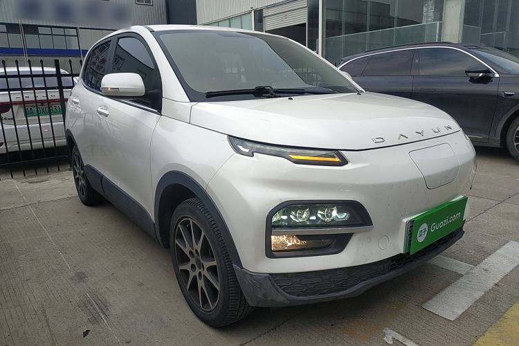 Used Dayun Yuehu 2021 32.85 kWh Two-Wheel-Drive Sprite Version Front Right 45 Deg